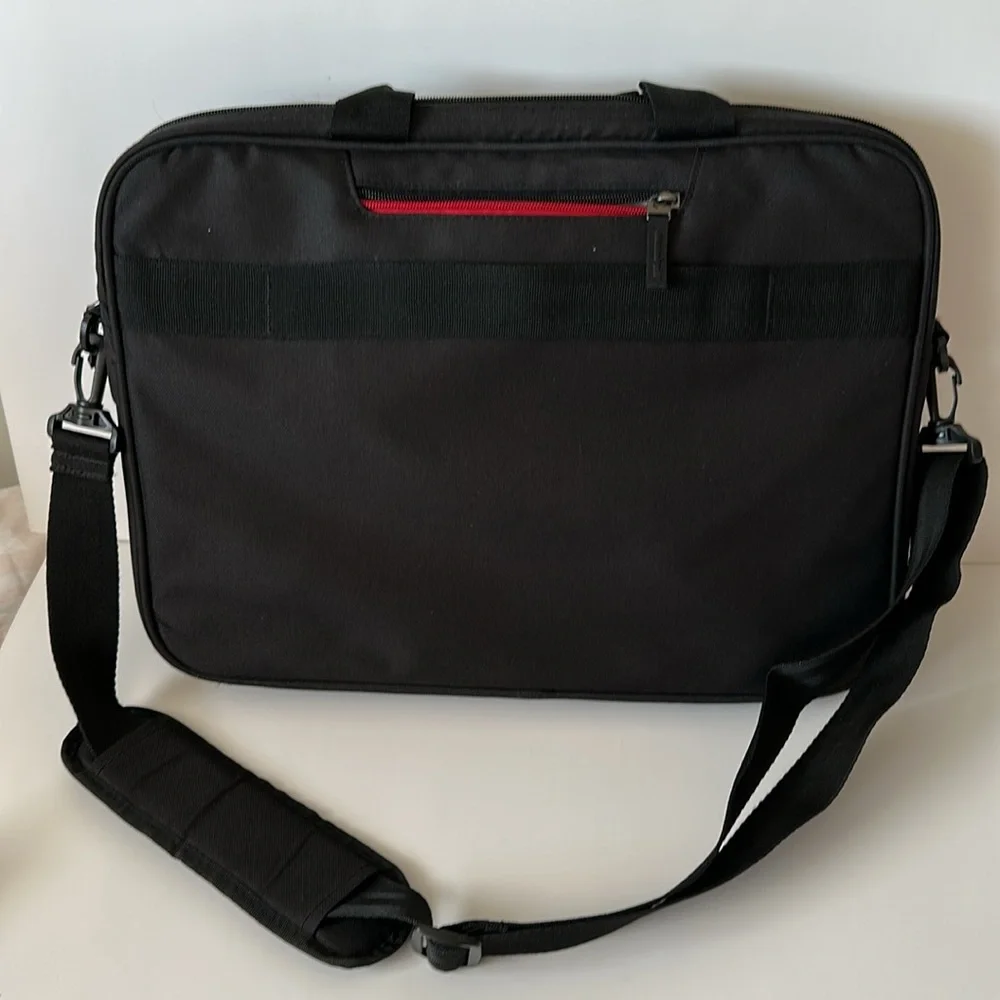 Laptop Case Logic Stylish Black Bag with Shoulder Strap